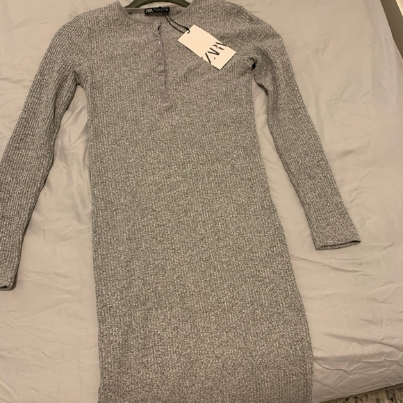 NWT ZARA Bodycon Gray Ribbed Soft Sweater Dress  Size: S - Picture 6 of 8